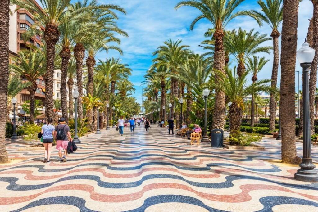 Apartamento En Zona De Ocio Casco Antiguo Alicante Exteriér fotografie